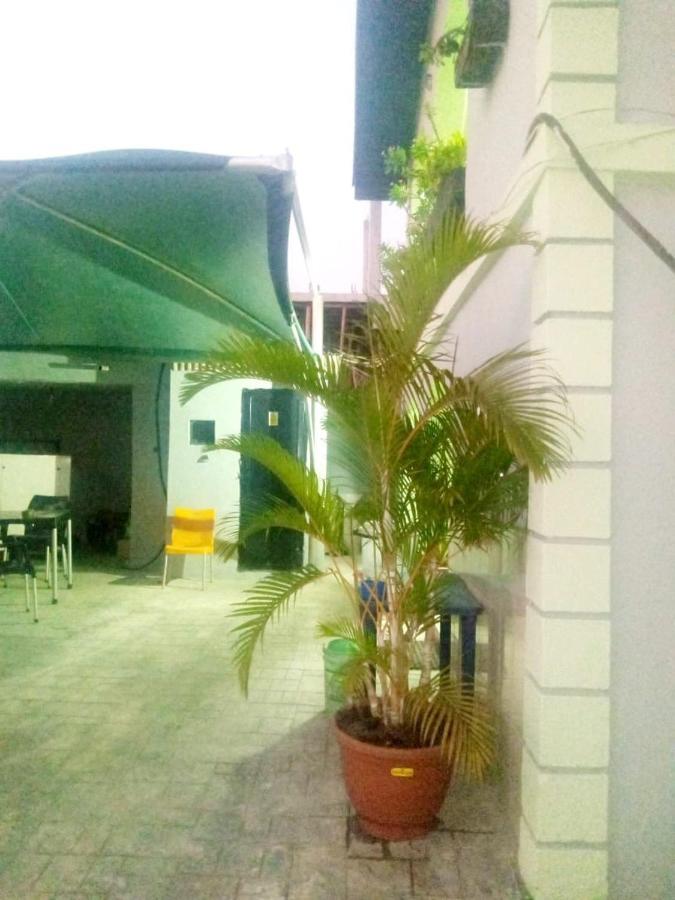 Staycation Suites And Apartment Lagos Eksteriør bilde
